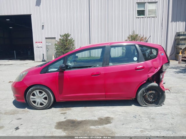 45620603 :رقم المزاد ، JHMGE8H28AS007027 vin ، 2010 Honda Fit مزاد بيع