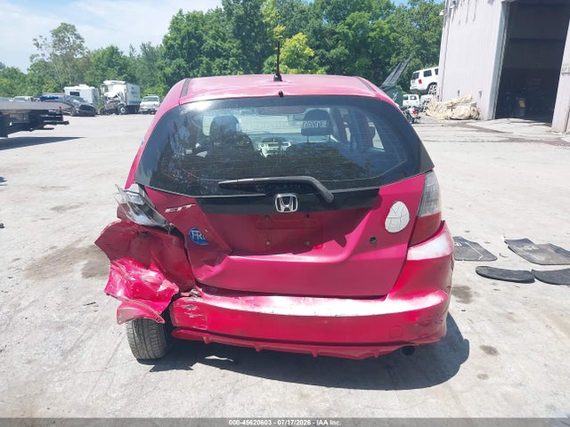45620603 :رقم المزاد ، JHMGE8H28AS007027 vin ، 2010 Honda Fit مزاد بيع