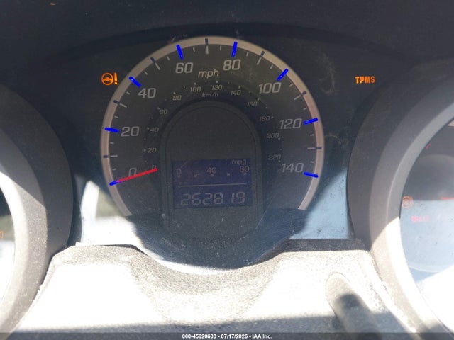 45620603 :رقم المزاد ، JHMGE8H28AS007027 vin ، 2010 Honda Fit مزاد بيع