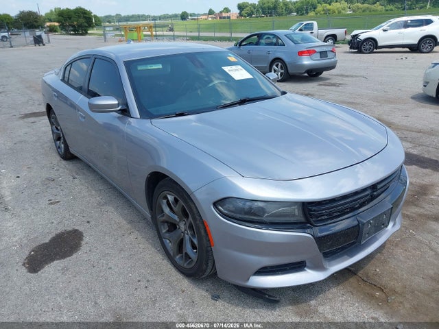45620670 :رقم المزاد ، 2C3CDXHG4FH871522 vin ، 2015 Dodge Charger Sxt مزاد بيع