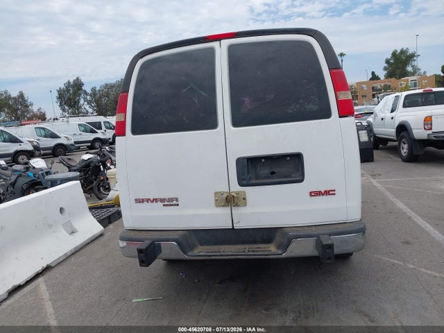 GMC Savana 2500 Work Van 2014 1GTW7FCA3E1915567 Image 16