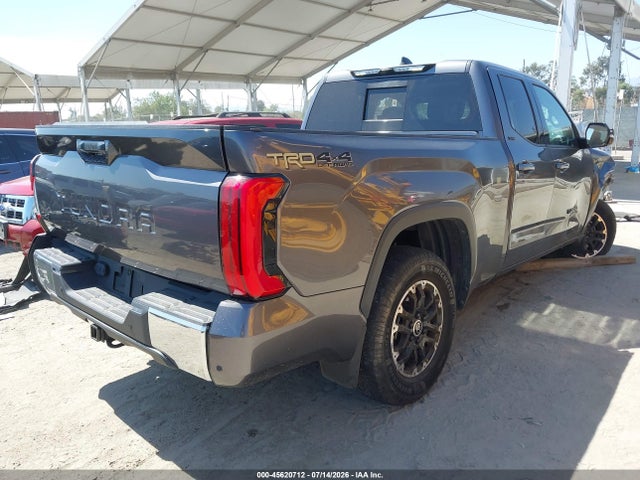 45620712 :رقم المزاد ، 5TFLA5DA4NX038209 vin ، 2022 Toyota Tundra Sr5 مزاد بيع