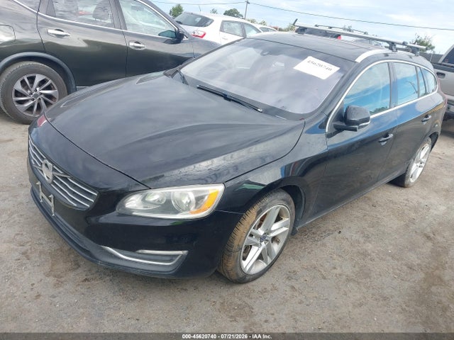 Volvo V60 T5 Premier 2015 YV1612SB9F1201376 Image 2