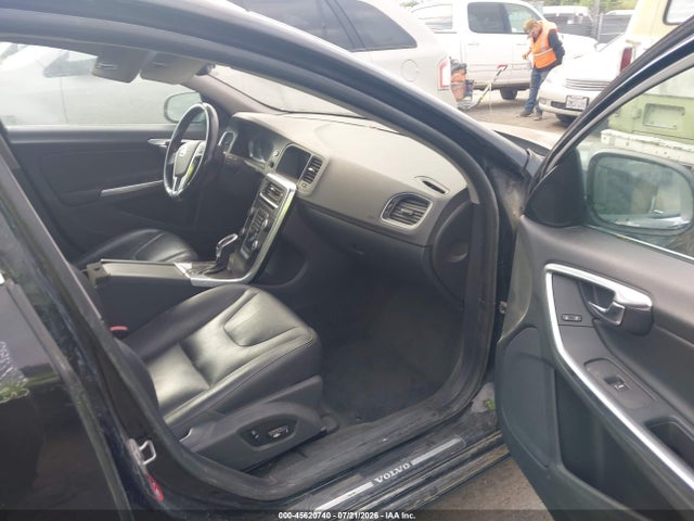 Volvo V60 T5 Premier 2015 YV1612SB9F1201376 Image 5