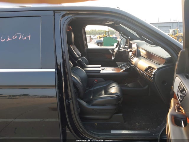 5LMJJ2LTXKEL09394 Lincoln Navigator Reserve