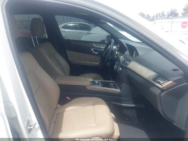 45620768 :رقم المزاد ، WDDHF5GB6BA444976 vin ، 2011 Mercedes-benz E 350 مزاد بيع