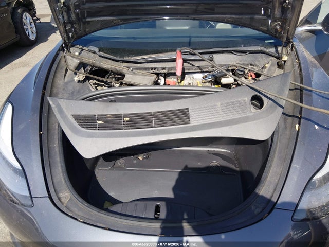 2020 Tesla Model 3 Standard Range Plus Rear-wheel Drive/standard Range Rear-wheel Drive მანქანა იყიდება აუქციონზე, vin: 5YJ3E1EAXLF633830, აუქციონის ნომერი: 45620803