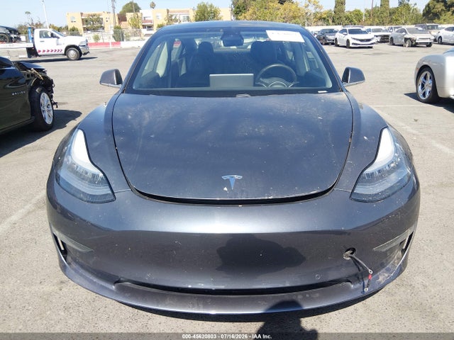 2020 Tesla Model 3 Standard Range Plus Rear-wheel Drive/standard Range Rear-wheel Drive მანქანა იყიდება აუქციონზე, vin: 5YJ3E1EAXLF633830, აუქციონის ნომერი: 45620803
