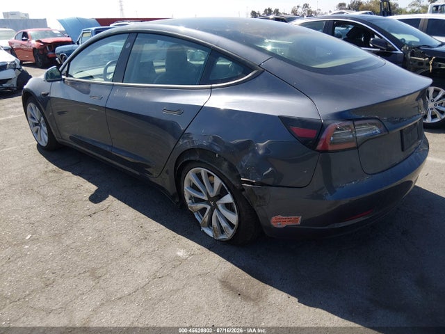 2020 Tesla Model 3 Standard Range Plus Rear-wheel Drive/standard Range Rear-wheel Drive მანქანა იყიდება აუქციონზე, vin: 5YJ3E1EAXLF633830, აუქციონის ნომერი: 45620803