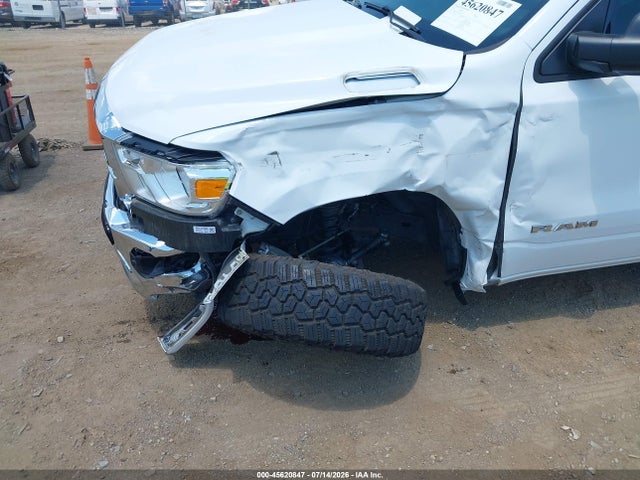 45620847 :رقم المزاد ، 1C6SRFFT6MN521579 vin ، 2021 Ram 1500 Big Horn  4x4 5'7 Box مزاد بيع