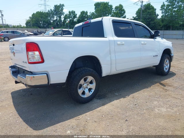 45620847 :رقم المزاد ، 1C6SRFFT6MN521579 vin ، 2021 Ram 1500 Big Horn  4x4 5'7 Box مزاد بيع