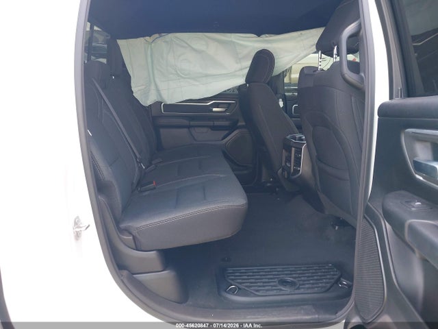 45620847 :رقم المزاد ، 1C6SRFFT6MN521579 vin ، 2021 Ram 1500 Big Horn  4x4 5'7 Box مزاد بيع