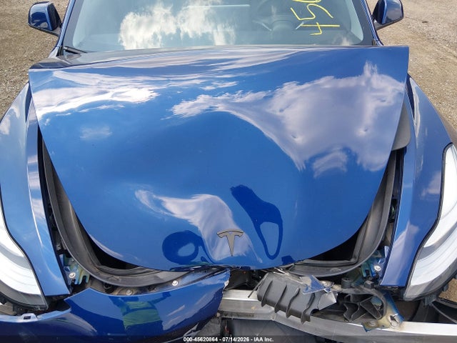 2020 Tesla Model 3 Long Range Dual Motor All-wheel Drive მანქანა იყიდება აუქციონზე, vin: 5YJ3E1EBXLF647994, აუქციონის ნომერი: 45620864