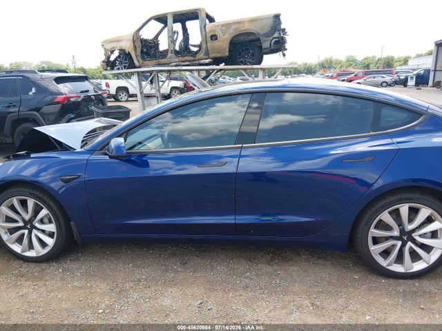 2020 Tesla Model 3 Long Range Dual Motor All-wheel Drive მანქანა იყიდება აუქციონზე, vin: 5YJ3E1EBXLF647994, აუქციონის ნომერი: 45620864
