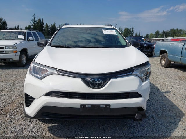 Auction sale of the 2018 Toyota Rav4 Le, vin: JTMZFREV4JJ203340, lot number: 45620866