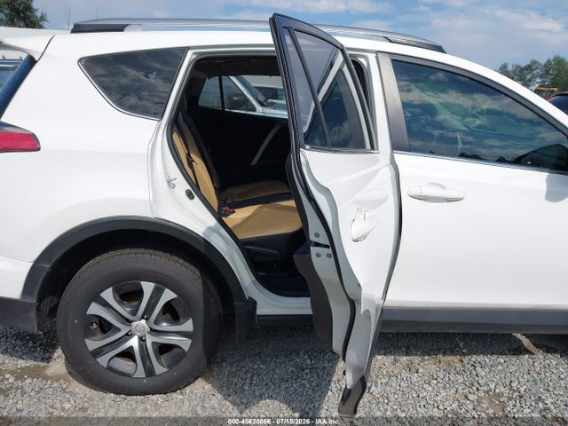 Auction sale of the 2018 Toyota Rav4 Le, vin: JTMZFREV4JJ203340, lot number: 45620866