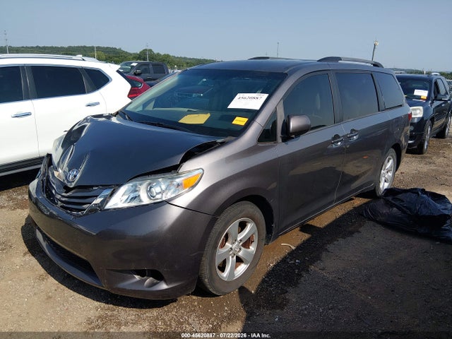 Продаж на аукціоні авто 2015 Toyota Sienna Le 8 Passenger, vin: 5TDKK3DC9FS633336, номер лоту: 45620887