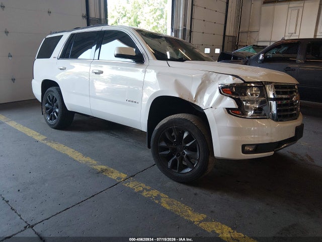 Продаж на аукціоні авто 2017 Chevrolet Tahoe Lt, vin: 1GNSKBKC9HR163167, номер лоту: 45620934