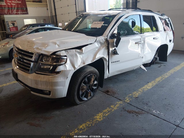 2017 Chevrolet Tahoe Lt მანქანა იყიდება აუქციონზე, vin: 1GNSKBKC9HR163167, აუქციონის ნომერი: 45620934