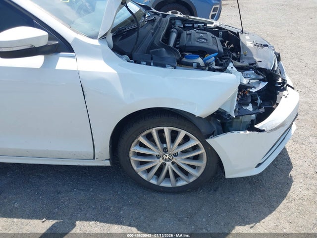 45620943 :رقم المزاد ، 3VWL07AJ5GM344652 vin ، 2016 Volkswagen Jetta 1.8t Sel مزاد بيع