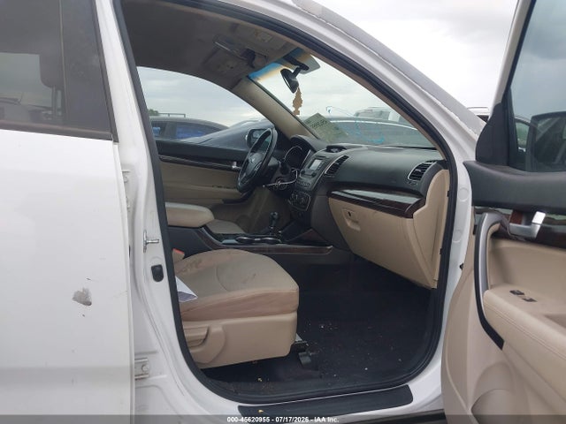 KIA SORENTO LX 2014 5XYKT4A65EG472173 Image 5