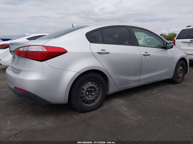 KIA FORTE LX 2016 KNAFK4A63G5555243 Image 4