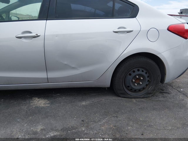 KIA FORTE LX 2016 KNAFK4A63G5555243 Image 6