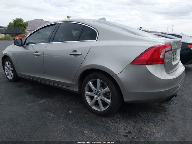 Volvo S60 T5 Drive-e Premier 2016 YV126MFK2G2392799 Image 3