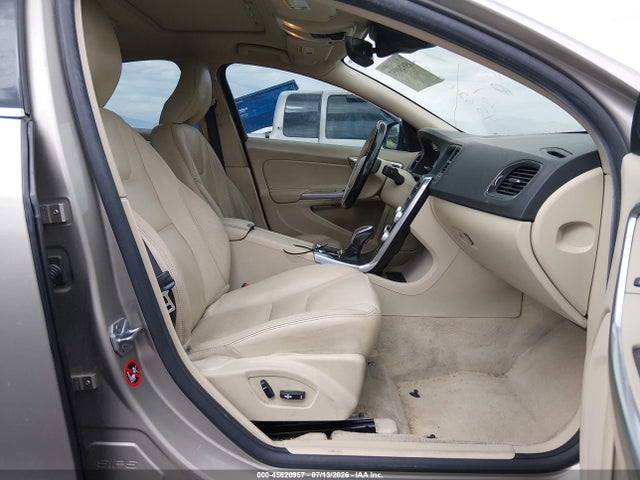Volvo S60 T5 Drive-e Premier 2016 YV126MFK2G2392799 Image 5