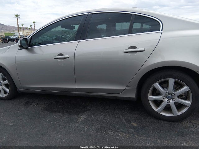 Volvo S60 T5 Drive-e Premier 2016 YV126MFK2G2392799 Image 6