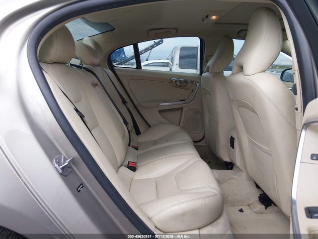 Volvo S60 T5 Drive-e Premier 2016 YV126MFK2G2392799 Image 8