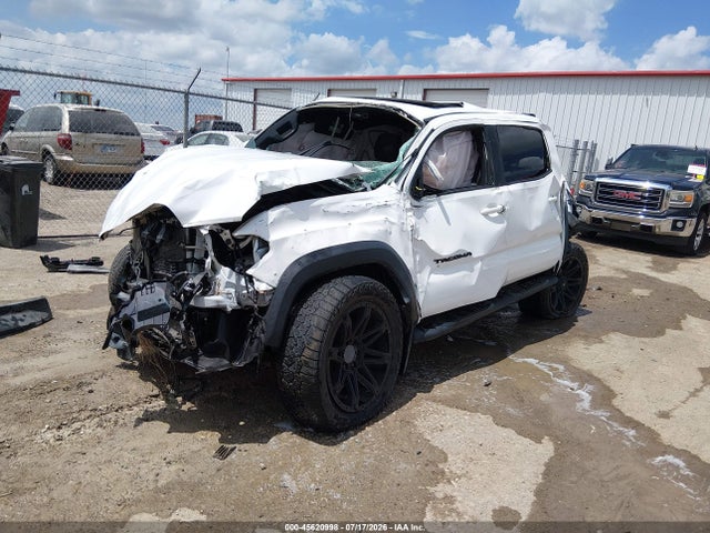 Продажа на аукционе авто 2017 Toyota Tacoma Trd Off Road, vin: 3TMCZ5AN9HM047109, номер лота: 45620998