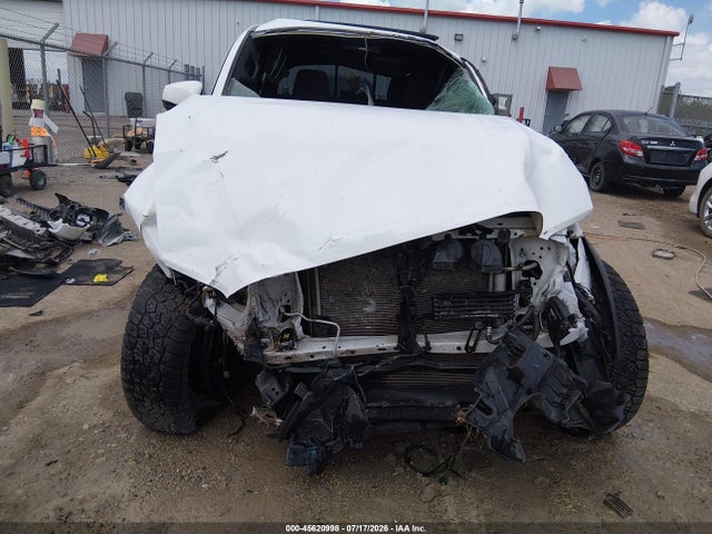 Продажа на аукционе авто 2017 Toyota Tacoma Trd Off Road, vin: 3TMCZ5AN9HM047109, номер лота: 45620998