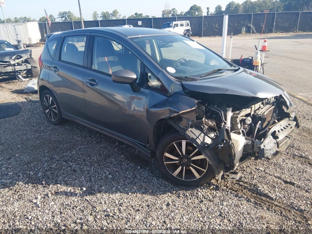 45621058 :رقم المزاد ، 3N1CE2CP4JL359331 vin ، 2018 Nissan Versa Note Sr مزاد بيع