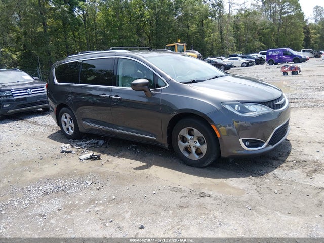 2017 Chrysler Pacifica Touring-l Plus მანქანა იყიდება აუქციონზე, vin: 2C4RC1EG6HR614255, აუქციონის ნომერი: 45621077