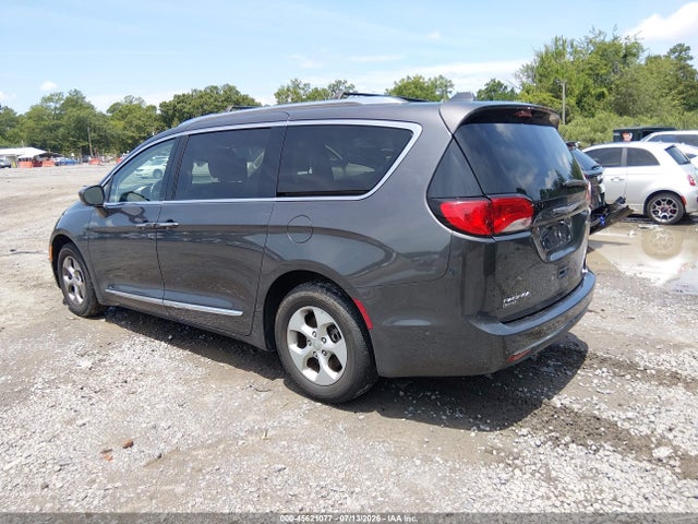 2017 Chrysler Pacifica Touring-l Plus მანქანა იყიდება აუქციონზე, vin: 2C4RC1EG6HR614255, აუქციონის ნომერი: 45621077