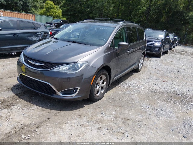 2017 Chrysler Pacifica Touring-l Plus მანქანა იყიდება აუქციონზე, vin: 2C4RC1EG6HR614255, აუქციონის ნომერი: 45621077