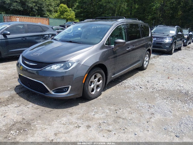 2017 Chrysler Pacifica Touring-l Plus მანქანა იყიდება აუქციონზე, vin: 2C4RC1EG6HR614255, აუქციონის ნომერი: 45621077