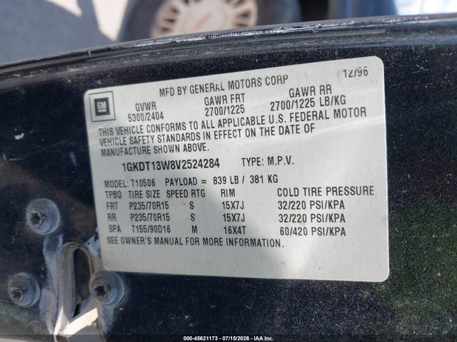 45621173 :رقم المزاد ، 1GKDT13W8V2524284 vin ، 1997 Gmc Jimmy Slt مزاد بيع