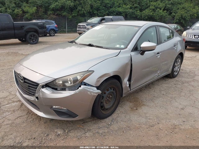 Продажа на аукционе авто 2016 Mazda Mazda3 I Sport, vin: JM1BM1T74G1320535, номер лота: 45621186