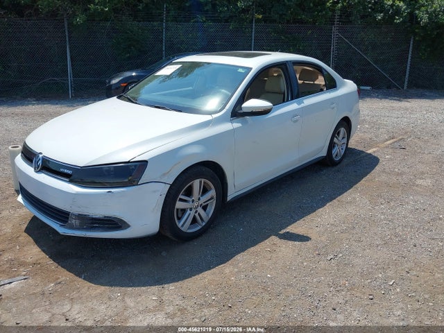 2013 Volkswagen Jetta Hybrid Sel მანქანა იყიდება აუქციონზე, vin: 3VW637AJ4DM231291, აუქციონის ნომერი: 45621219