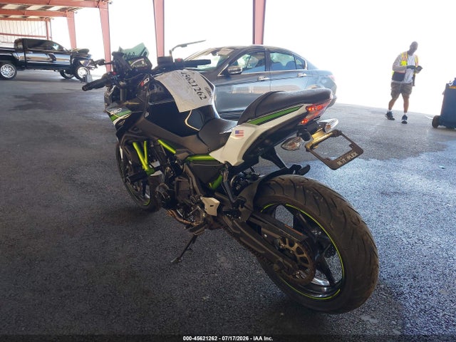 Kawasaki Er650 L 2022 ML5EREL13NDA50806 Image 3