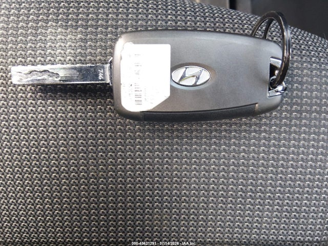 Hyundai ACCENT SE 2018 3KPC24A31JE016630 Image 11