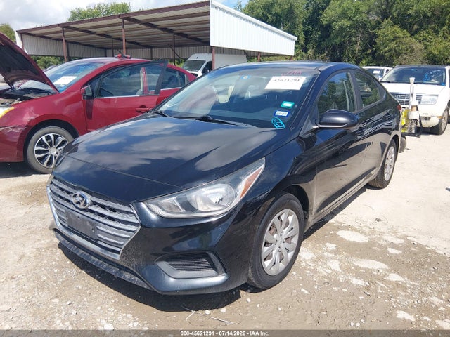 Hyundai ACCENT SE 2018 3KPC24A31JE016630 Image 2