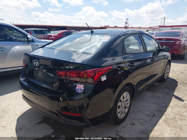 Hyundai ACCENT SE 2018 3KPC24A31JE016630 Image 4