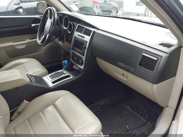 45621307 :رقم المزاد ، 2D4GZ57226H348107 vin ، 2006 Dodge Magnum Rt مزاد بيع
