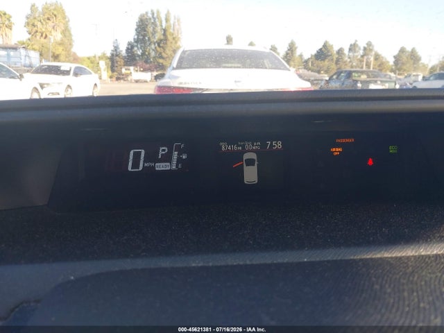 Toyota Prius C One 2015 JTDKDTB33F1581924 Image 7