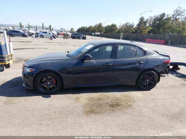 ZARFAMBN0K7605904 Alfa Romeo Giulia Ti Sport Rwd