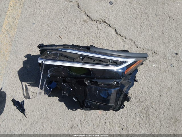 Toyota Bz Xle 2026 JTMBFAEB2TA007828 Image 12