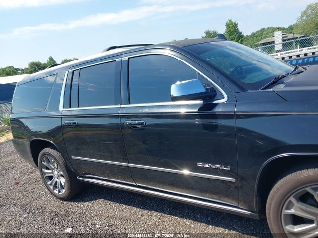 Продажа на аукционе авто 2016 Gmc Yukon Xl Denali, vin: 1GKS2HKJ1GR110301, номер лота: 45621463